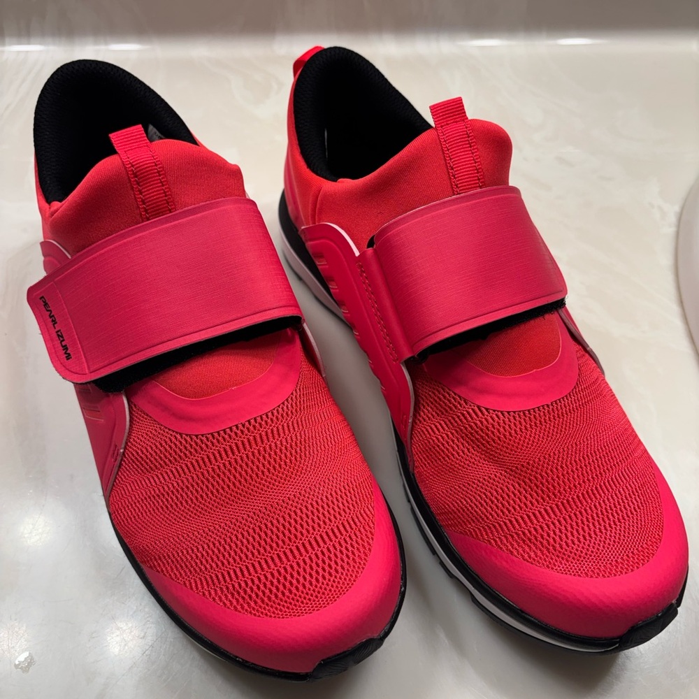 Neon Red Pearl Izumi Spin/Road Biking Shoes